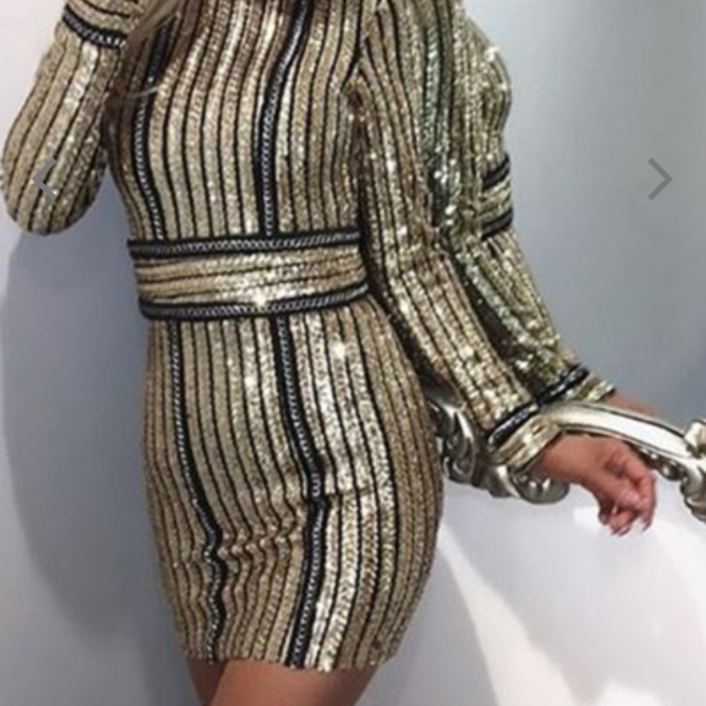 Gold sequins dress✨